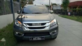 Isuzu Mux LS-A 4x2 3.0 diesel manual 2016 push start