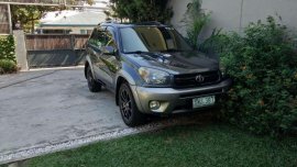 Selling my Toyota Rav4 2003 mdl...