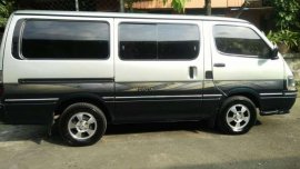 2000 model Toyota Hi Ace grandia gl FOR SALE