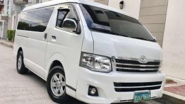 2013 Toyota Super Grandia AT leather top of the line 