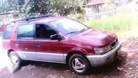 SELLING MITSUBISHI Space Wagon 2001