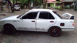 SELLING Nissan Sentra 2000