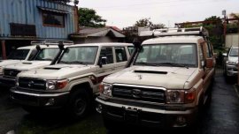 Bnew 2019 TOYOTA Land Cruiser lx70 V8 diesel new arrival 