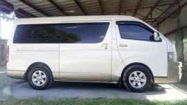Toyota Hiace SUPER GRANDIA 2010 (Automatic)