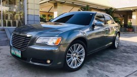 2012 Chrsyler 300c  Automatic transmission