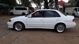 SELLING Toyota Corolla gli 2000mdl