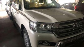Toyota Land Cruiser 200 full option 2019 Available units