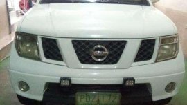 Selling Nissan Navara 4 X 4 YEAR 2011
