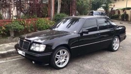 1989 Classic manual Mercedes Benz 200 E class 124 body