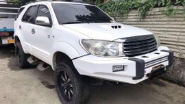 TOYOTA Fortuner V 4x4 2010 model