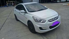 Hyundai Accent Crystal White Manual Transmission 2014
