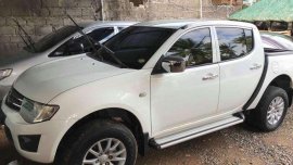 Mitsubishi Strada Manual Diesel 2012 for sale