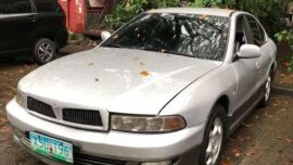SELLING Mitsubishi Galant 2004