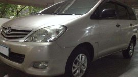 Toyota Innova E 2011 Matic Gas Matipid LowMaintenance