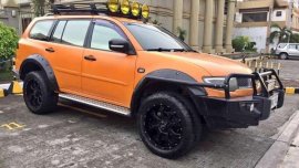 SELLING MITSUBISHI Montero 2010