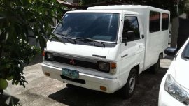SELLING Mitsubishi L300 fb 2005