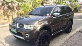 2013 Mitsubishi Montero gtv 4x4 automatic FOR SALE