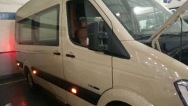 LIKE NEW HYUNDAI H350 for Sale
