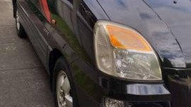 Selling Hyundai Starex gold 2005