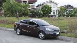 Automatic Kia Rio 2013 model Top of the line