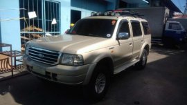 Selling Ford Everest 2006 AT