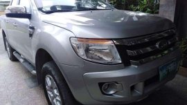 SELLING Ford Ranger 2012mdl automatic pick up