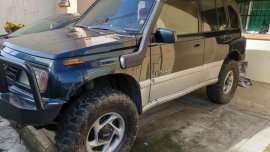 Suzuki Vitara 1997 2'' body lift 2'' suspension lift