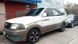 SELLING Toyota Revo 2003