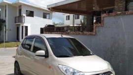 Hyundai i10 AT 2012 model for sale