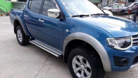 Mitsubishi Strada 2013 model 4x4 for sale