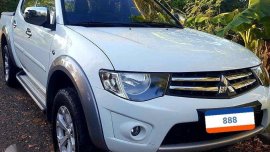 Mitsubishi Strada 4x4 GLSV Top of the line 2.5 Diesel Engine