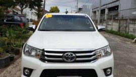Selling Toyota Hilux 2016 G AT