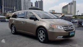 2012 HONDA ODYSSEY. TOP-OF-THE-LINE VARIANT.