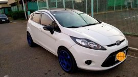 Ford Fiesta SE like new for sale