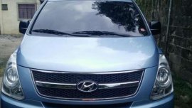 Hyundai Grand Starex gold 2011 for sale 
