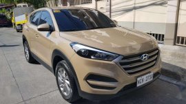 2016 HYUNDAI TUCSON GL GAS 2.0 Manual Very low mileage