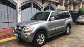 2006 Mitsubishi Pajero ck body Top of the line Gas engine