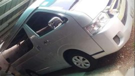 Toyota Hiace GL Grandia 3.0L Dsl MT FOR SALE