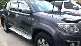 Toyota MT Hilux 2010 FOR SALE