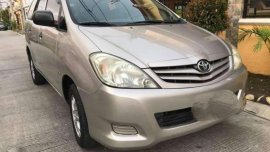2011 Toyota Innova E for sale 