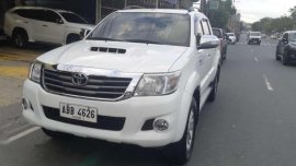 2014 Toyota Hilux G 4x4 Matic Diesel TVDVD 