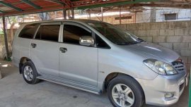 Rush sale! Toyota Innova j 2011