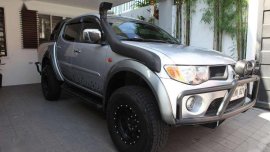 2008 Mitsubishi Strada GLS Sports 4x4 3.2 engine
