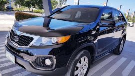 Kia Sorento Manual 2012 (Gas) --- 490K Negotiable