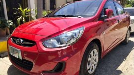 SELLING Hyundai Accent 2012
