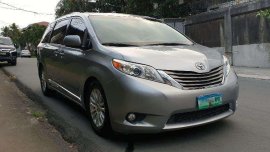 2013 Toyota Sienna XLE Automatic Sunroof 