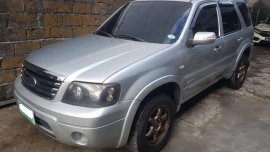 2008 FORD ESCAPE XLS - not flooded . no accident . automatic