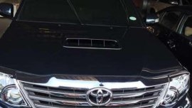 TOYOTA Fortuner V emerald green 2015 top of the line black edition