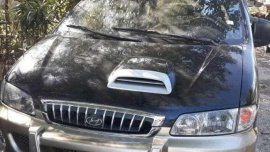Selling Hyundai Starex 2003 model