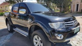 For sale: Mitsubishi Strada 2010 4x4 (Manual)